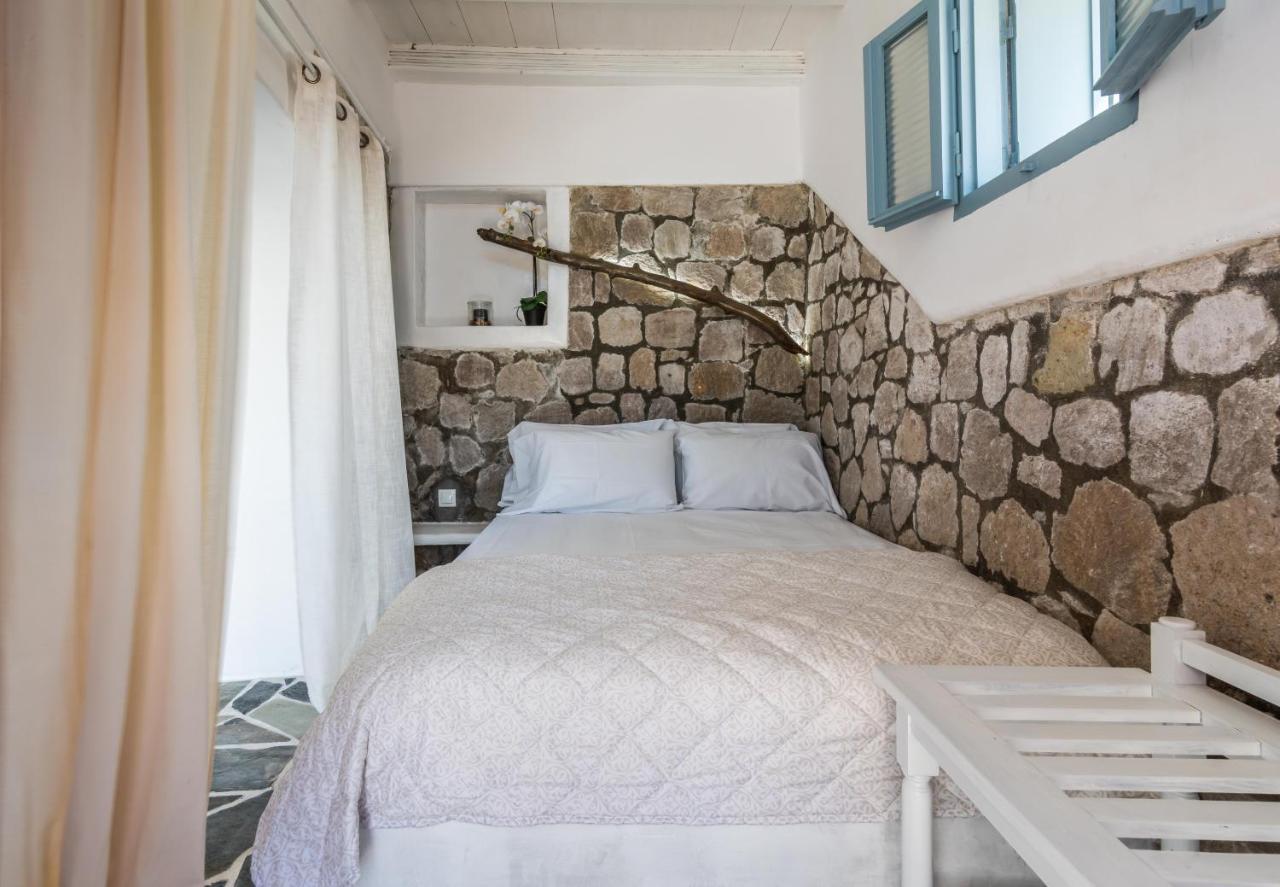 Sarakiniko Boat House Villa Mandrakia Exterior photo
